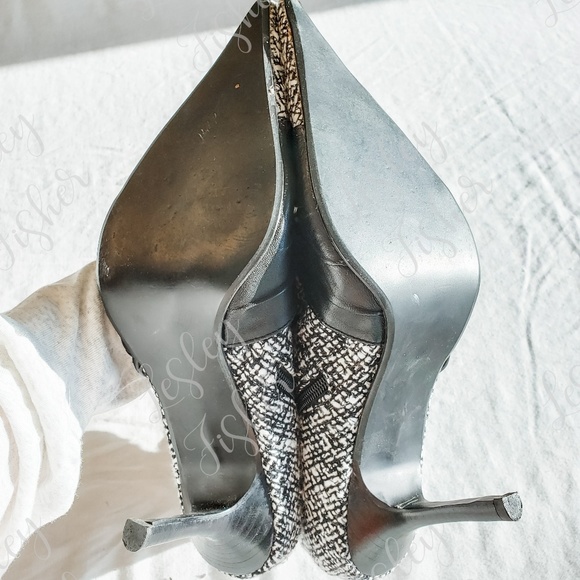 Emily in Paris Inspo: Steve Madden Pointy Toe Heeled Boots - Picture 8 of 8